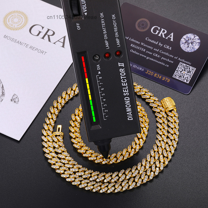 Moissanite Cuban Link Chain Iced Out - Chaîne cubaine Iced Out à 1