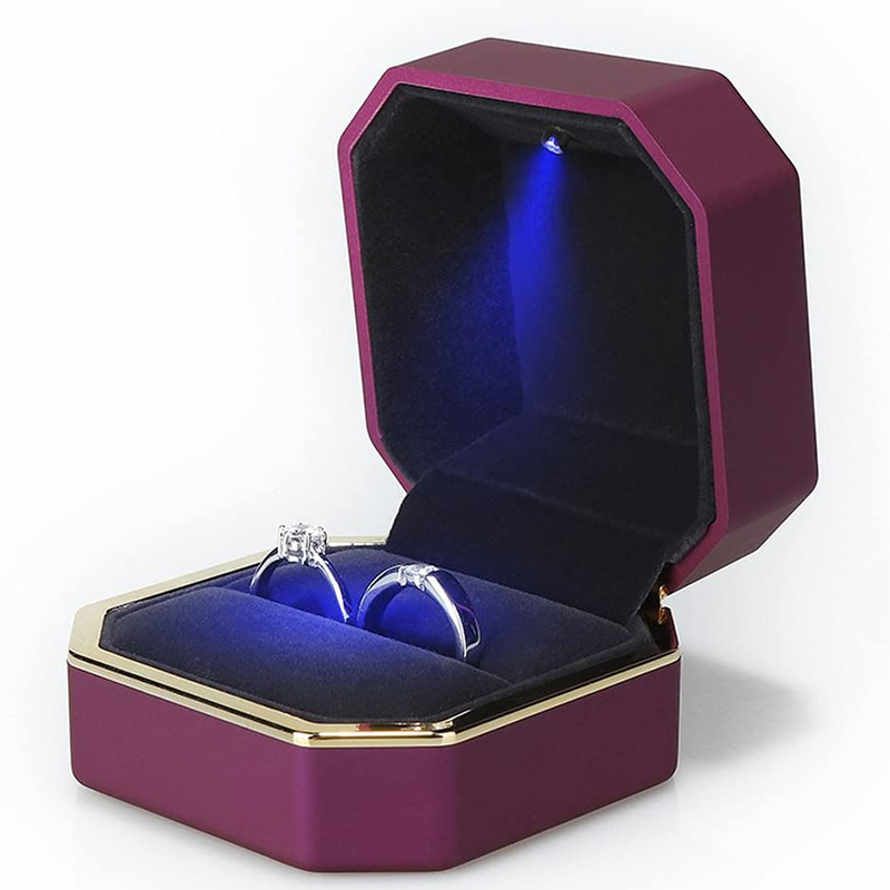 Boîte à bijoux LED en velours  - Velvet Ring Box Led Light Proposal avis et prix