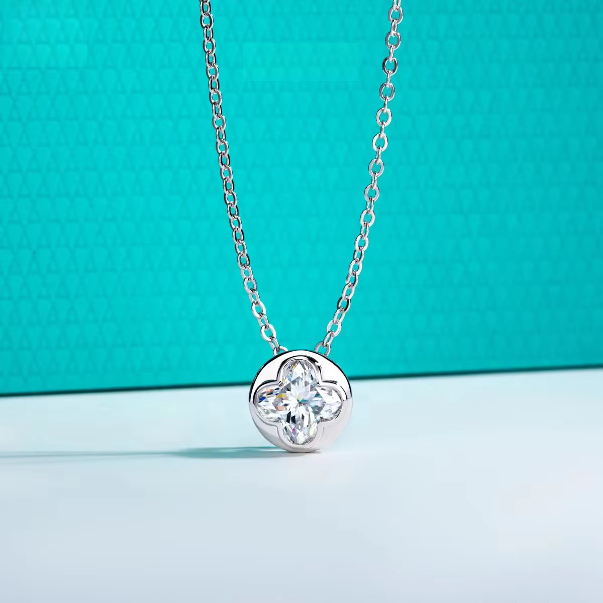 Collier pendentif FCGJHW 2ct ( - Moissanite Pendant Necklace Solitaire avis et prix